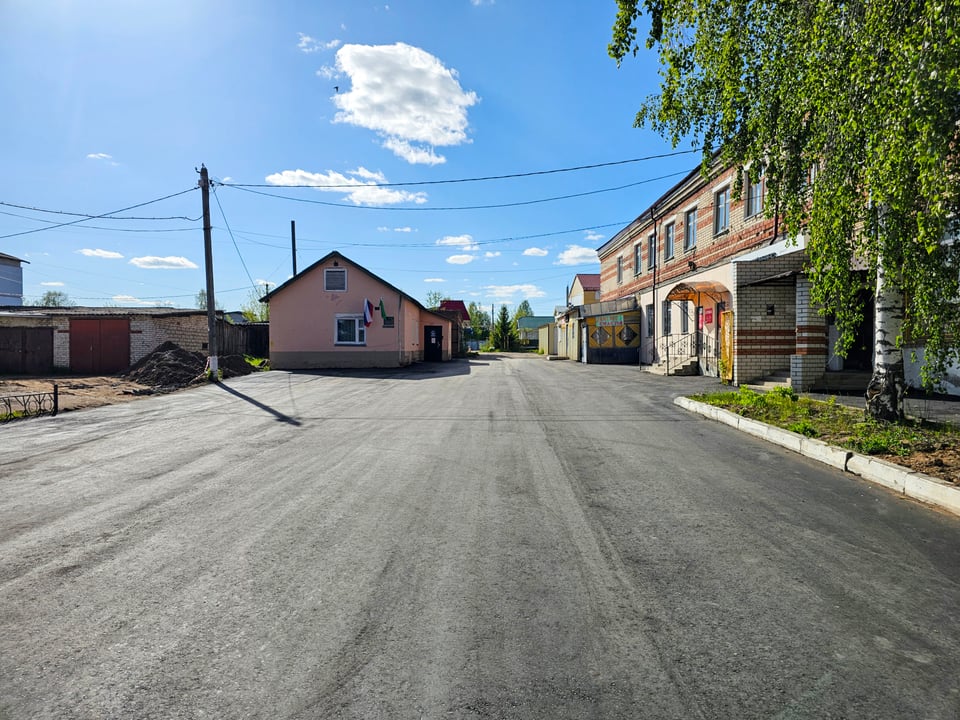 Ремонт подъезда к детскому саду Парус в городе Урень