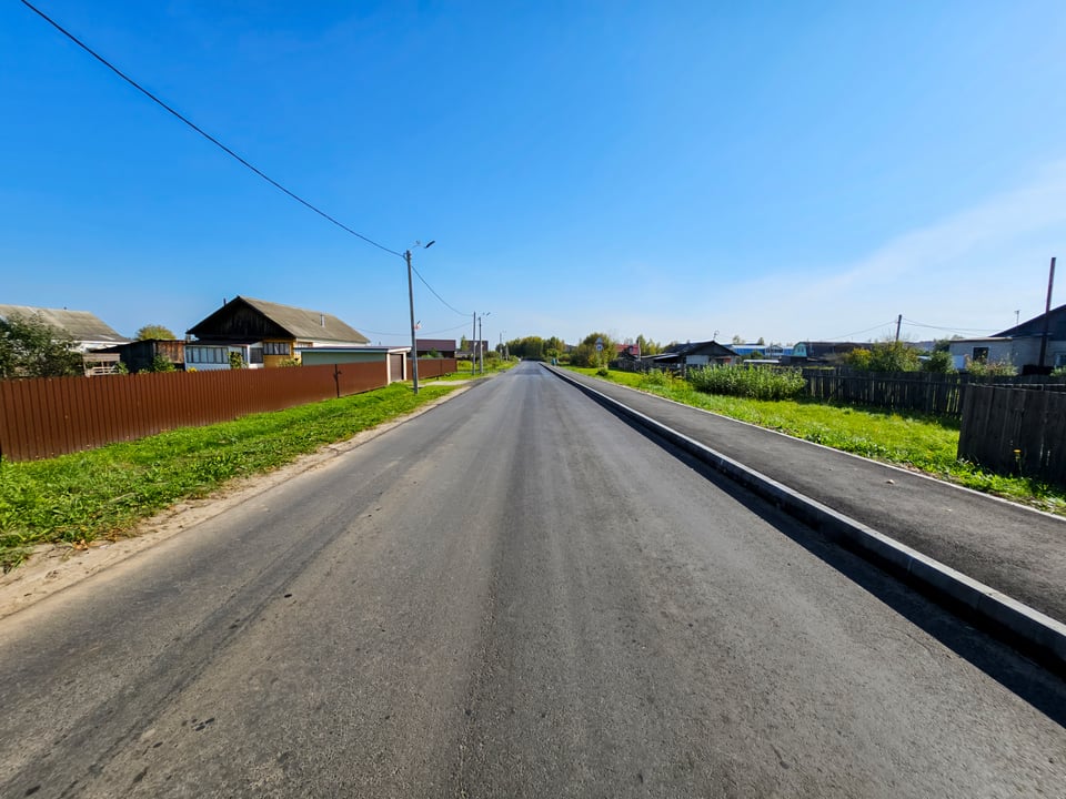 Ремонт дороги асфальтобетоном на улице Орлова с устройством тротуара в городе Урень