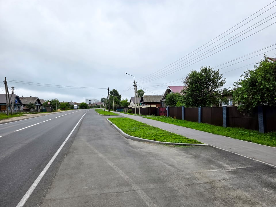 Ремонт участка тротуара по улице Коммунистической в городе Урень